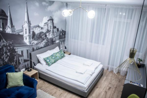 LouLou's Central Apartment with cosy balcony Esztergom
